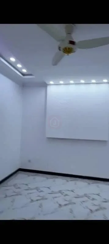 10 Marla House Available for Reservation in Top City 1