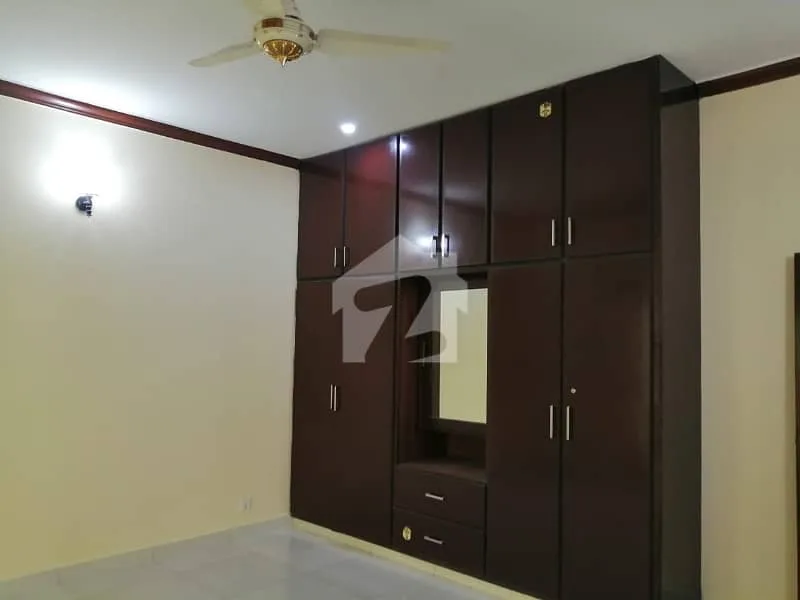 1 Kanal Single Storey House Available for Sale