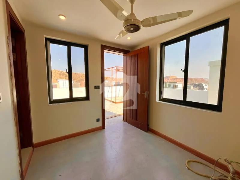 Luxurious 5 Marla Designer Home for Sale in DHA Phase 3, Islamabad