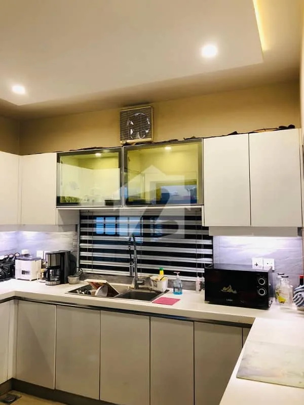 10 Marla Dream Home for Sale