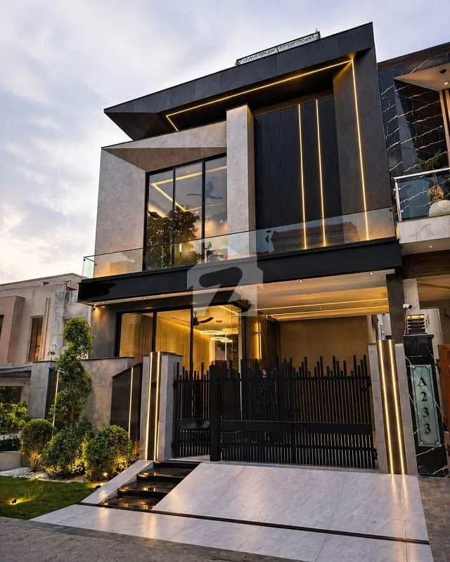 Elegant Bungalow with 100 Ft. Wide Access in Prime Locale