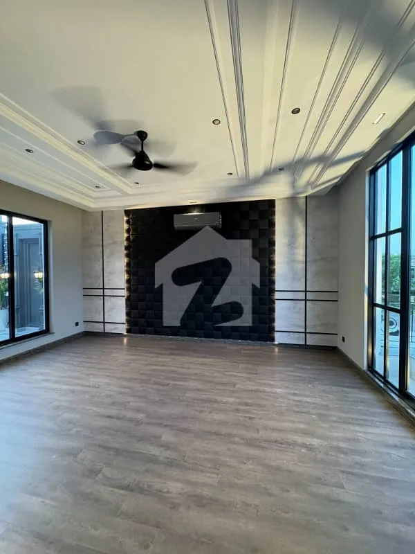 1 Kanal House Available in DHA Phase 2