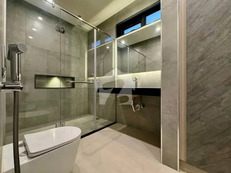 1 Kanal House Available in DHA Phase 2