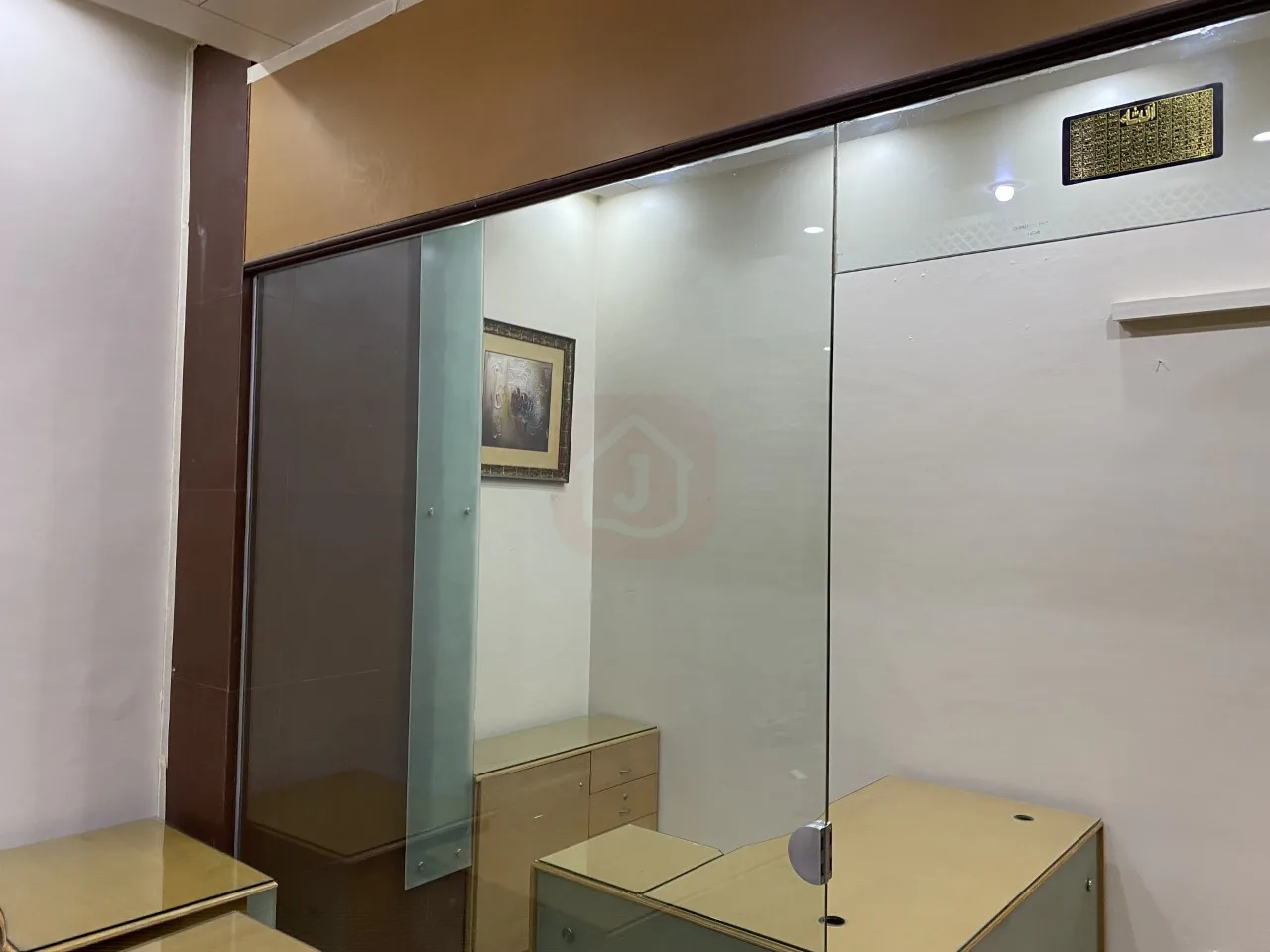 Semi-Furnished Office for Rent – Kohinoor One Plaza, Faisalabad