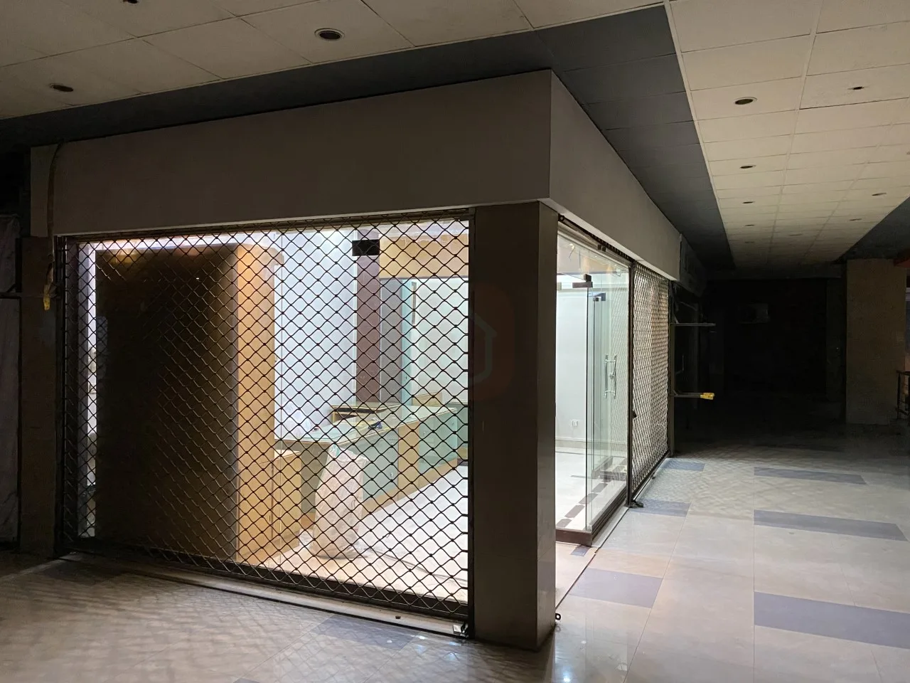 Semi-Furnished Office for Rent – Kohinoor One Plaza, Faisalabad