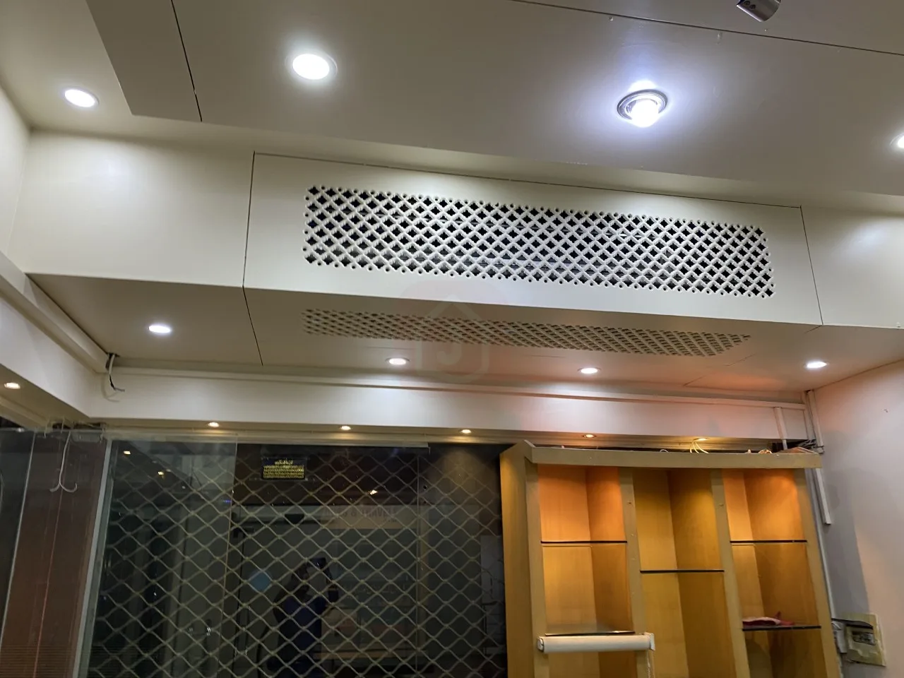 Semi-Furnished Office for Rent – Kohinoor One Plaza, Faisalabad