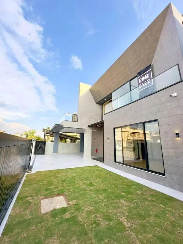Elegant 1 Kanal Home in DHA Defence Phase 2
