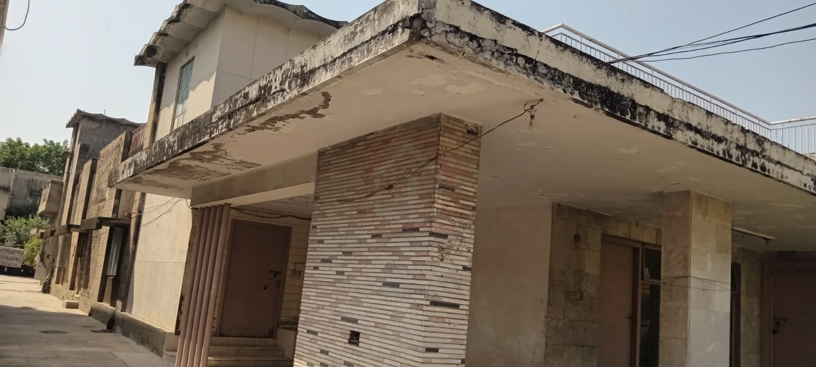 2 kanal 2،5 marla plot For sale in Shahjamal  Lahore