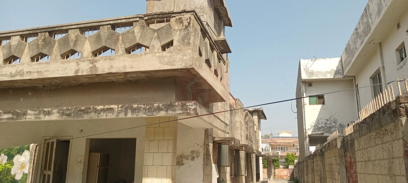 2 kanal 2،5 marla plot For sale in Shahjamal  Lahore