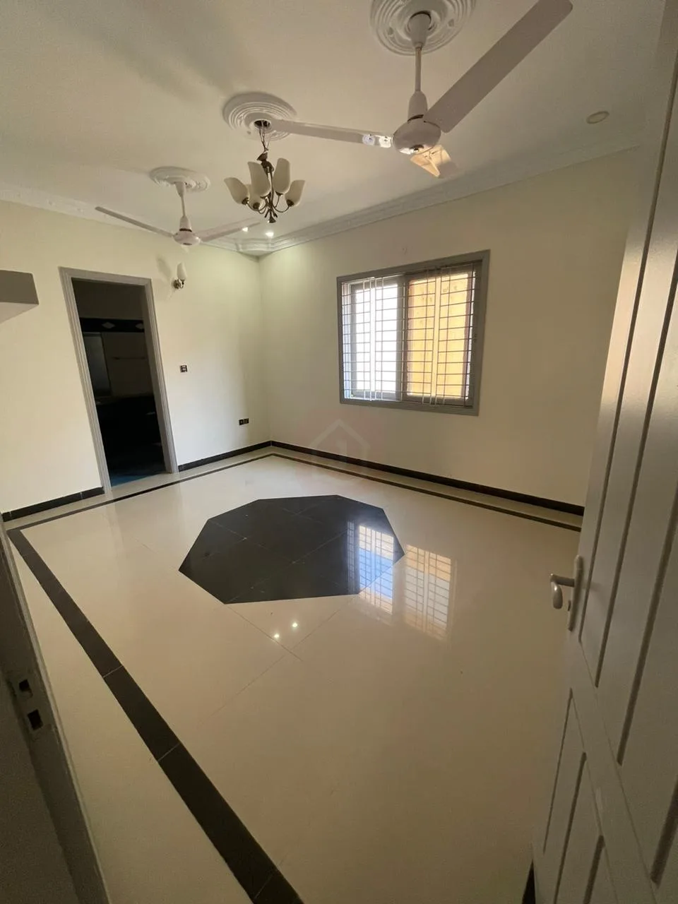Own a Spacious 500-Yard Two-Unit Bungalow on Khayaban-e-Bahria, DHA Phase 5