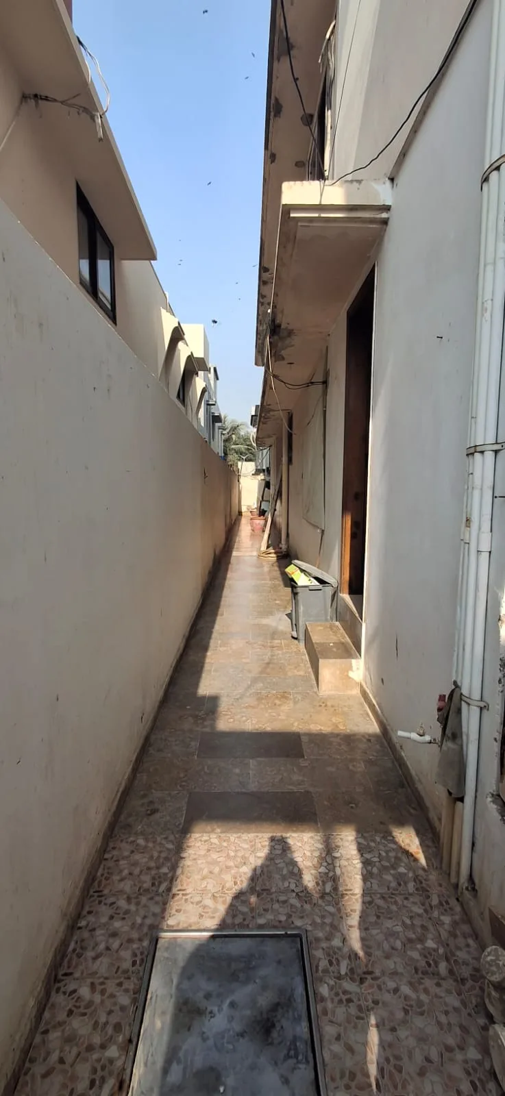 Own a Spacious 500-Yard Two-Unit Bungalow on Khayaban-e-Bahria, DHA Phase 5