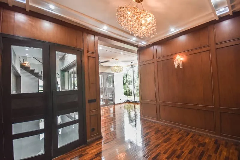 Ultra-Modern Bungalow for Sale Near CarreFour Mall
