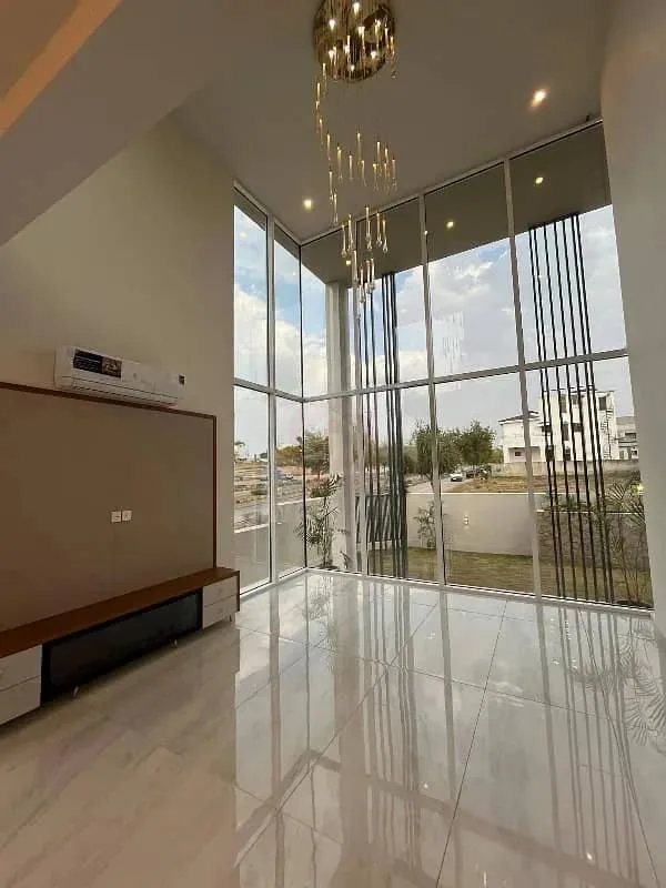 1 Kanal Stylish House Available for Sale in DHA Islamabad