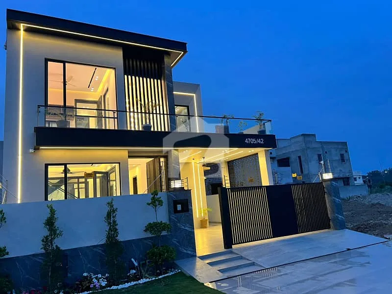 12 Marla Home in DHA Phase 7 - Grab This Amazing Opportunity!