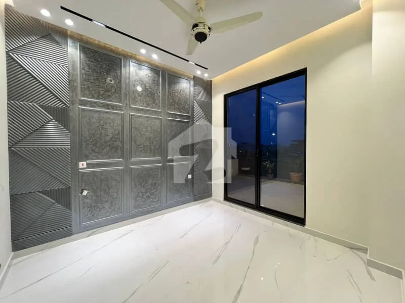 12 Marla Home in DHA Phase 7 - Grab This Amazing Opportunity!
