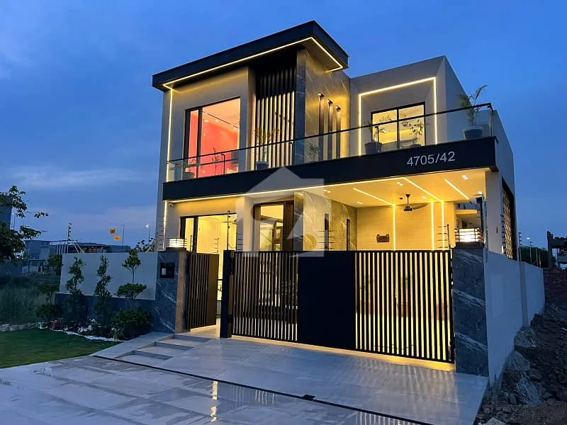 12 Marla Home in DHA Phase 7 - Grab This Amazing Opportunity!