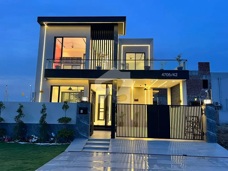 12 Marla Home in DHA Phase 7 - Grab This Amazing Opportunity!