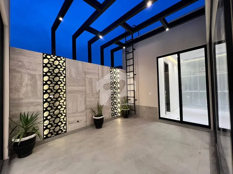 12 Marla Home in DHA Phase 7 - Grab This Amazing Opportunity!