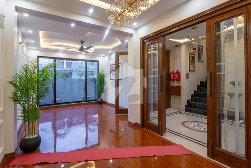 10 Marla House Available Close to Park