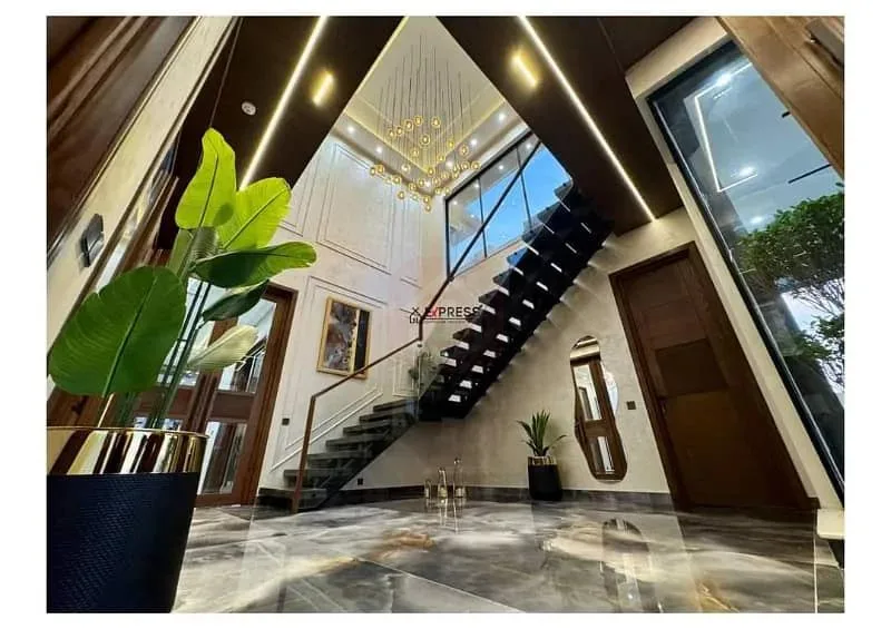 Stunning One Kanal Luxury Bungalow with 2 Servant Quarters for Sale in DHA Lahore