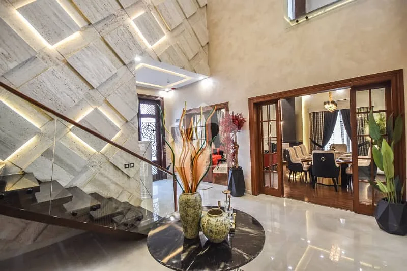 Spacious 1 Kanal Corner House with Full Basement Near Raya