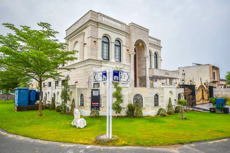 Spacious 1 Kanal Corner House with Full Basement Near Raya