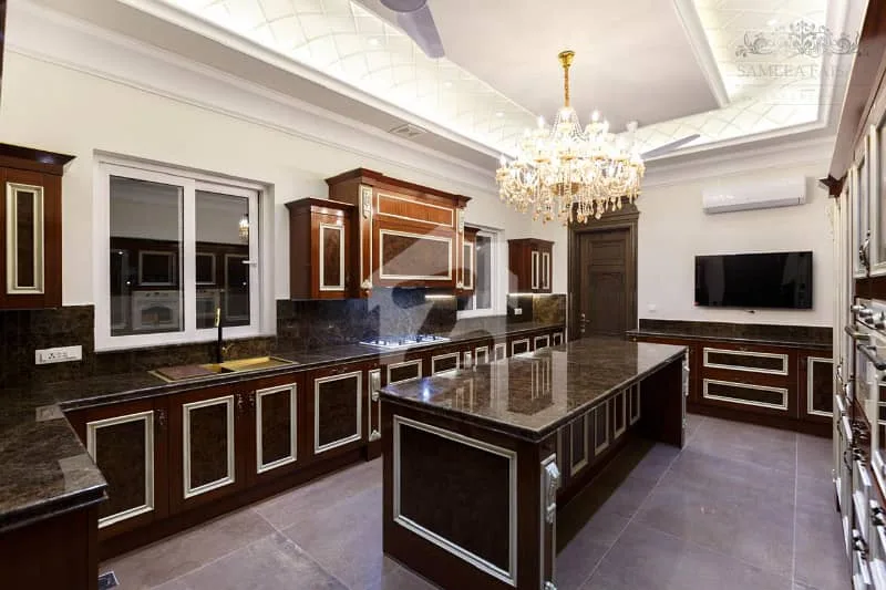 1 Kanal Fully Furnished Bungalow with Solar Power Near Raya Club in DHA for Sale