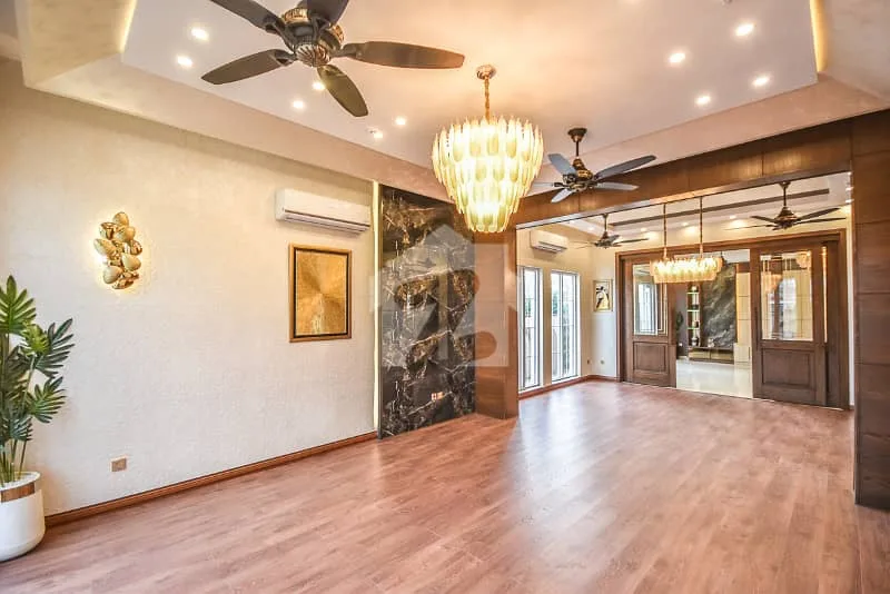 Spanish Villa Available for Sale on 70ft Road in DHA Phase 7