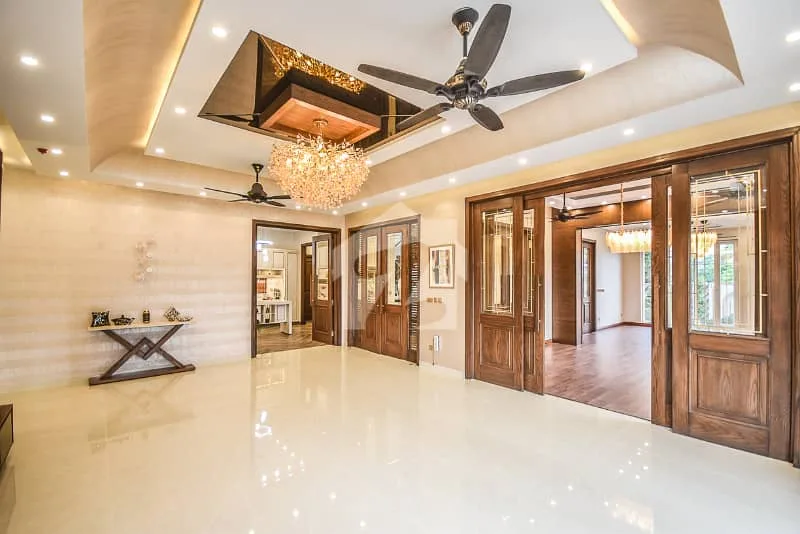 Spanish Villa Available for Sale on 70ft Road in DHA Phase 7