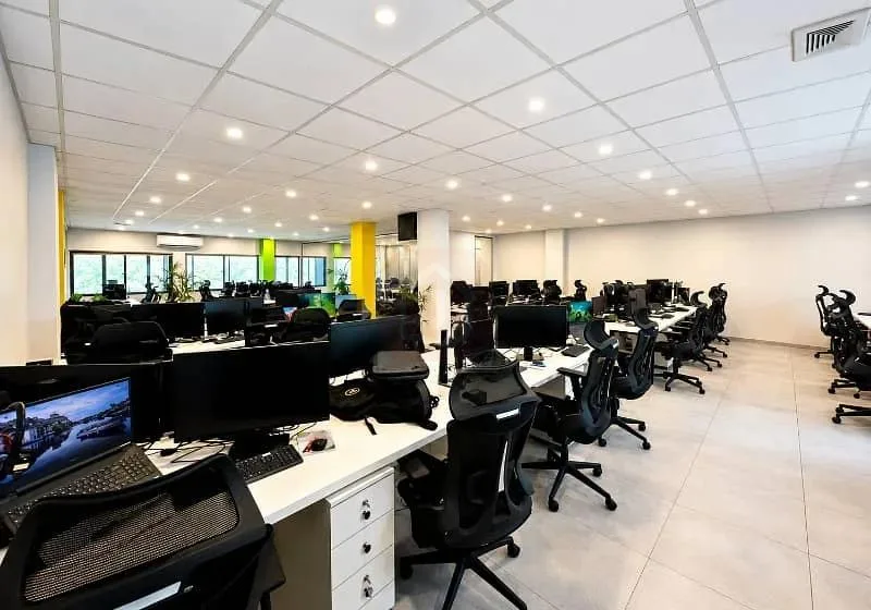 Furnished Office Space of 2750 SQFT in Blue Area