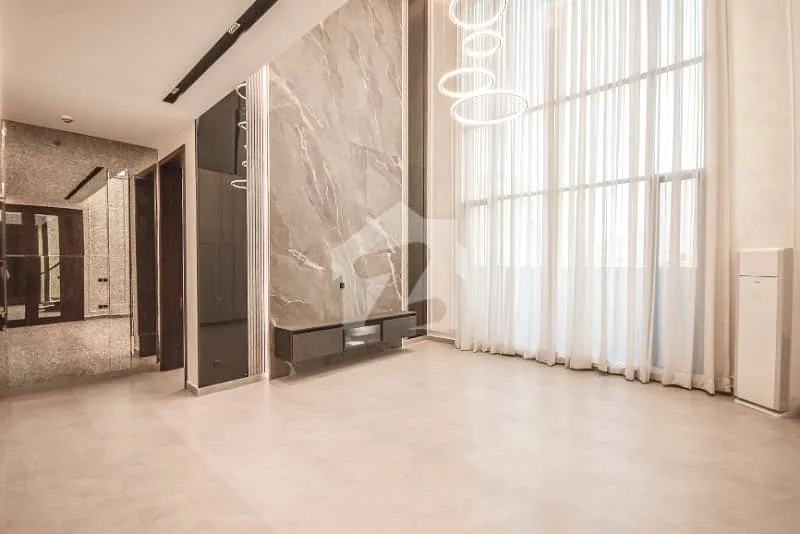 Luxury One Kanal House Available Near Defence Raya