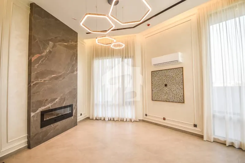 Luxury One Kanal House Available Near Defence Raya