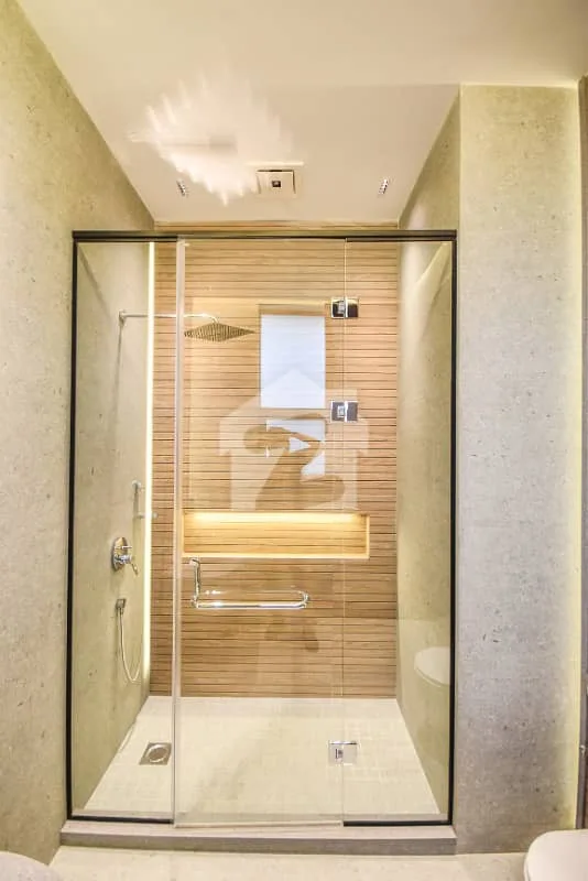 Luxury One Kanal House Available Near Defence Raya