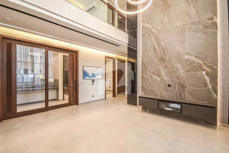 Luxury One Kanal House Available Near Defence Raya