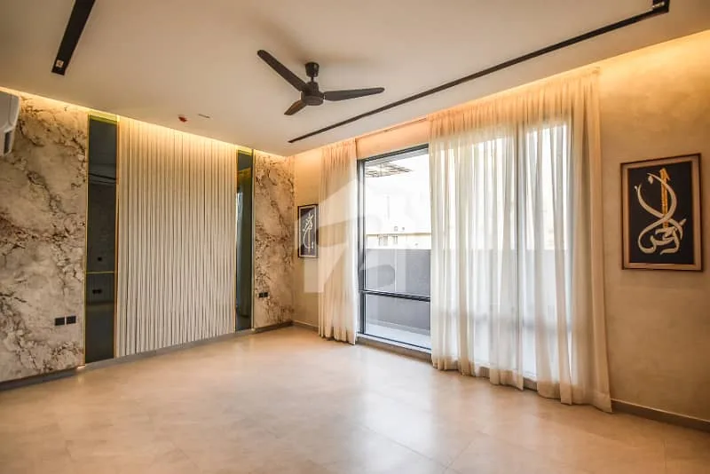 Luxury One Kanal House Available Near Defence Raya