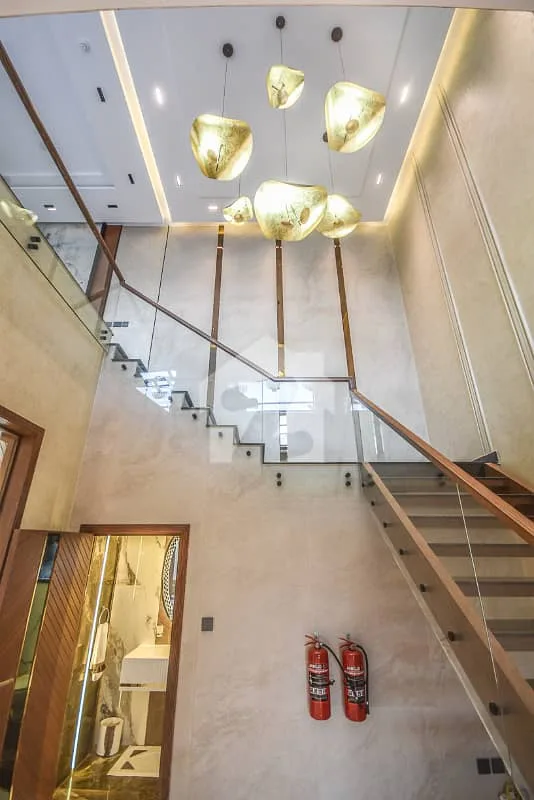 10 Marla Newly Built House in Prime Location Close to Park and Airport