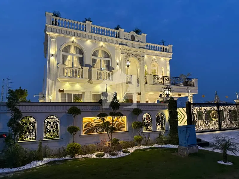 Stunning 1 Kanal Fully Furnished Luxurious Bungalow in DHA Phase 6