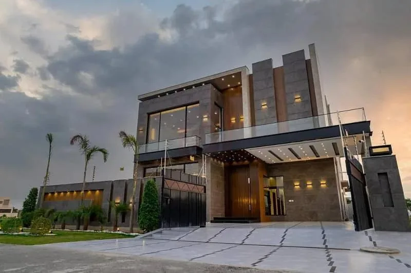 Stunning One Kanal Ultra-Modern Bungalow for Sale in DHA Lahore