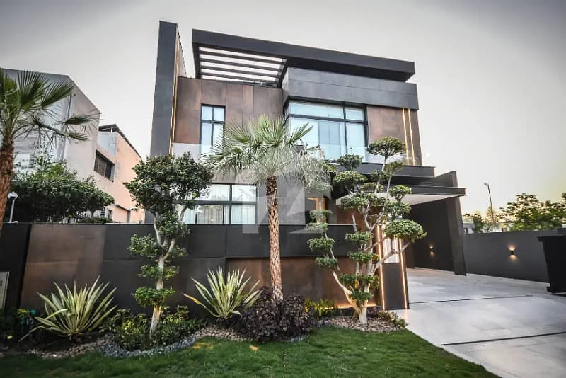 Modern Bungalow for Sale in DHA Phase 8 - Convenient Access to Lahore