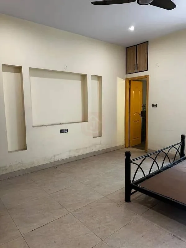 7 Marla Elegant Home Available in Cavalry Ground Lahore