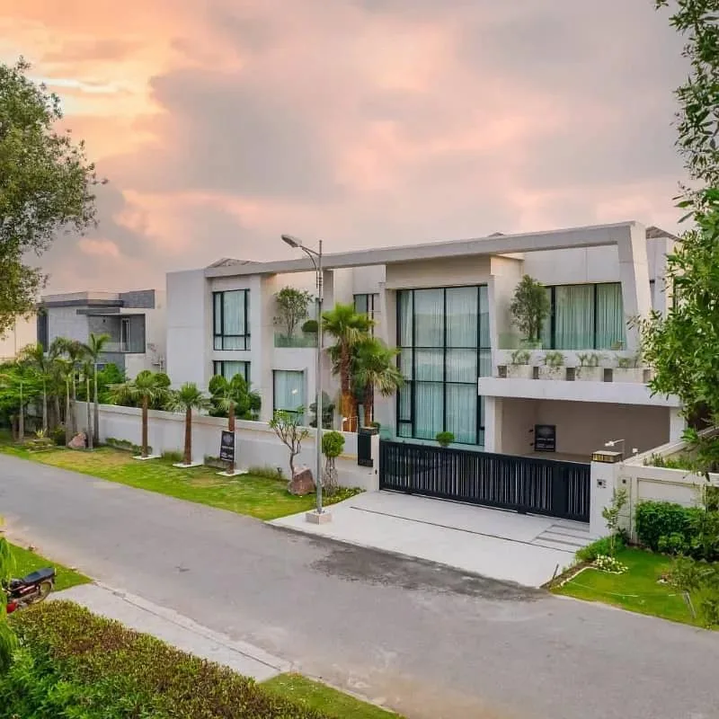 Stunning 2 Kanal Fully Furnished Bungalow for Sale in DHA Phase 6