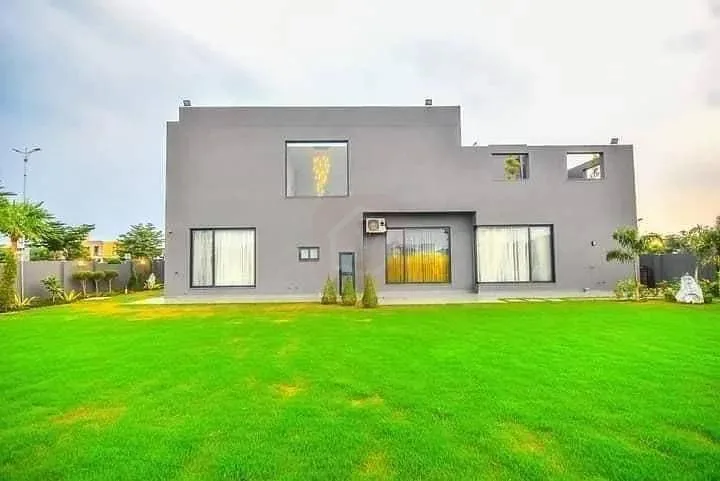 Stunning 40 Marla Designer Home Available