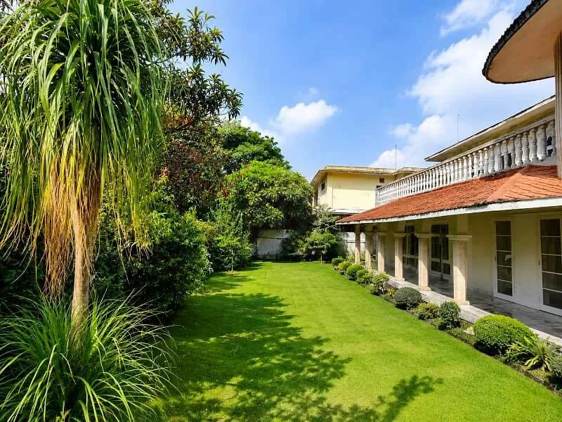 Corner House with Margalla Views Available for Sale