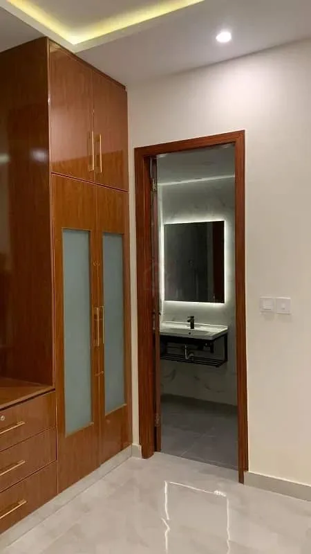 Newly Constructed Kanal Mansion in Prime Location