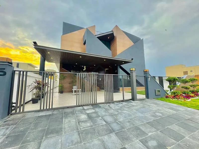 1 Kanal Beautifully Designed Home for Sale in DHA I R