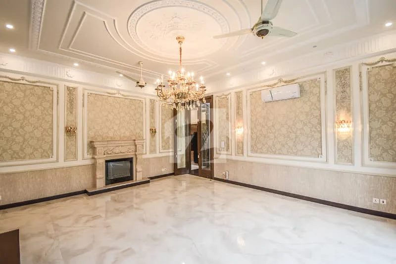 1 Kanal Contemporary Villa Available Near Carrefour in DHA