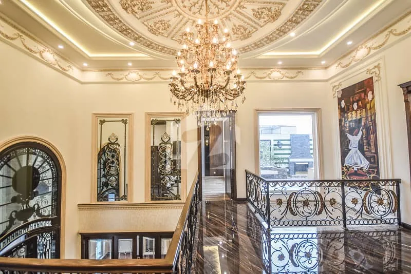1 Kanal Contemporary Villa Available Near Carrefour in DHA