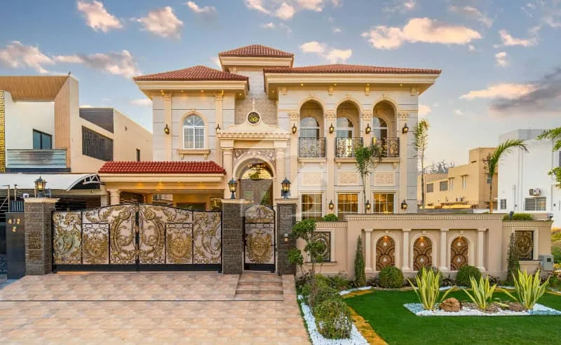 Brand New Spanish Villa on 1 Kanal Near LUMS in DHA Phase 5