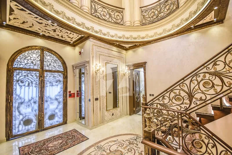 Exquisite 10 Marla Spanish Style Villa Available for Sale