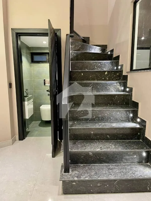 Modern 5 Marla House for Sale | Prime Location Close to Dolmen Mall, DHA Lahore